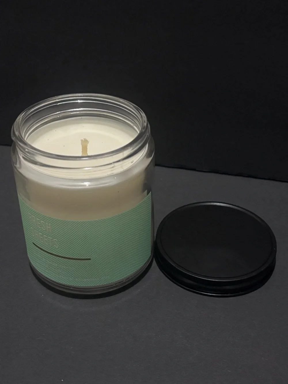 NWT Bath & Body Works Fresh Sheets Scented Single Wick 7 Oz. Glass Jar Candle - Picture 1 of 5
